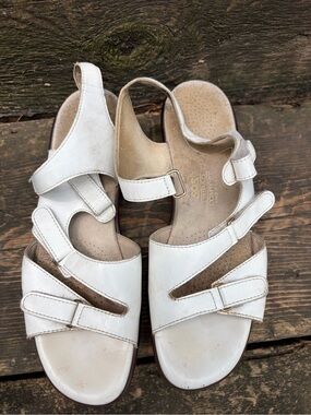 SAS Tabby White Adjustable Comfort Leather Sandals